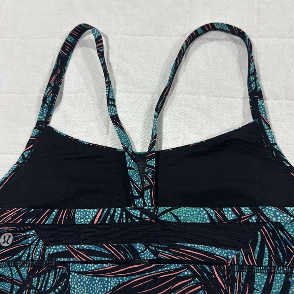 Lululemon Rise and Run Bra - Picture 10 of 10